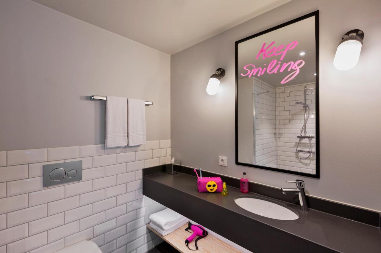 Hotel Moxy Munich Ostbahnhof Zewnętrze zdjęcie